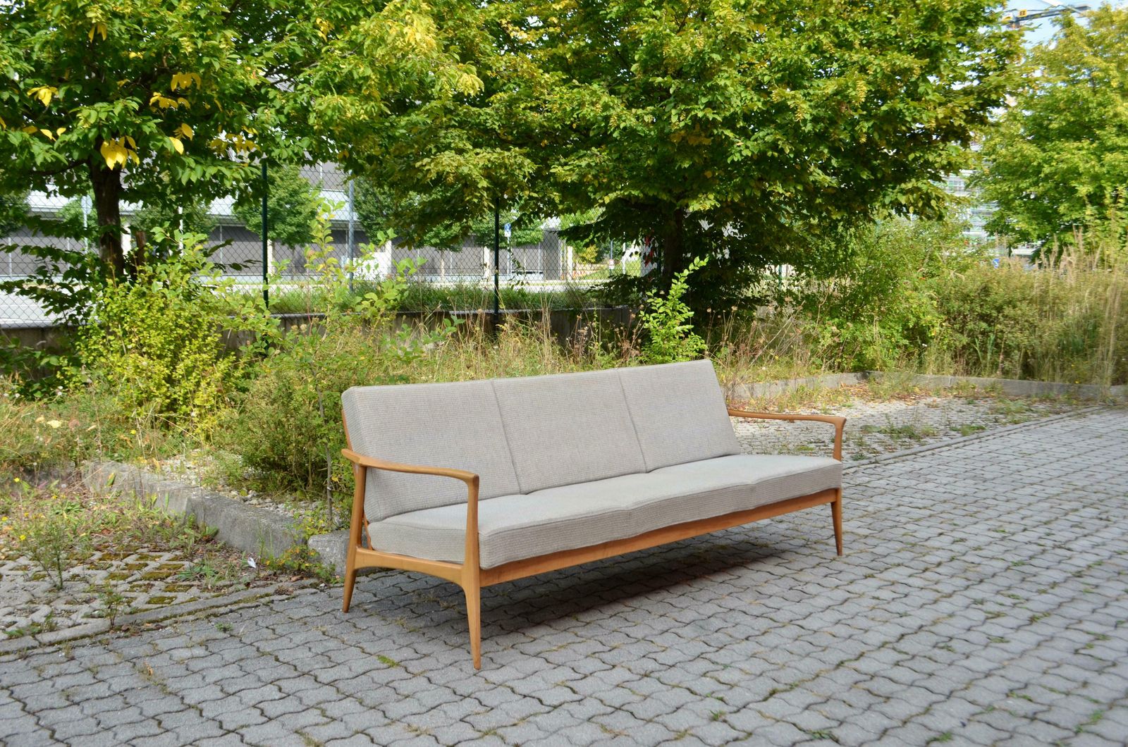 Wilhelm Knoll Antimott Walnut Mid Century Sofa Grey Wool photo 3706.0