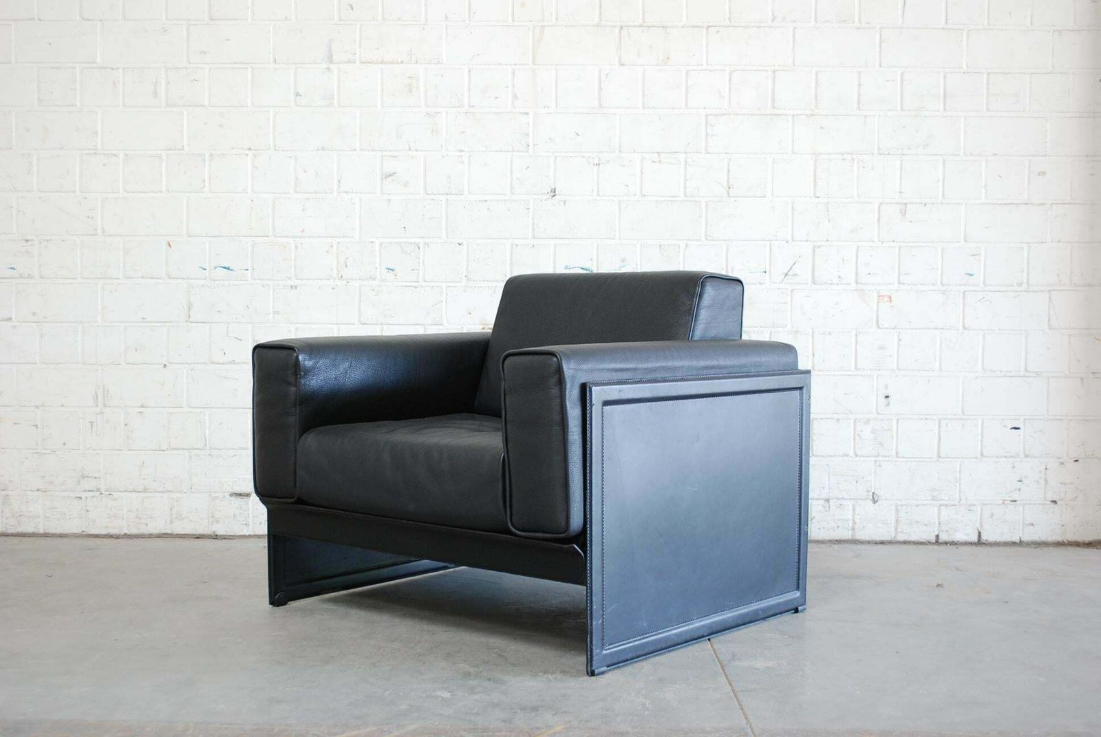 Matteo Grassi Korium Leather Armchair Or Chair Korium By Tito Agnoli photo vintage