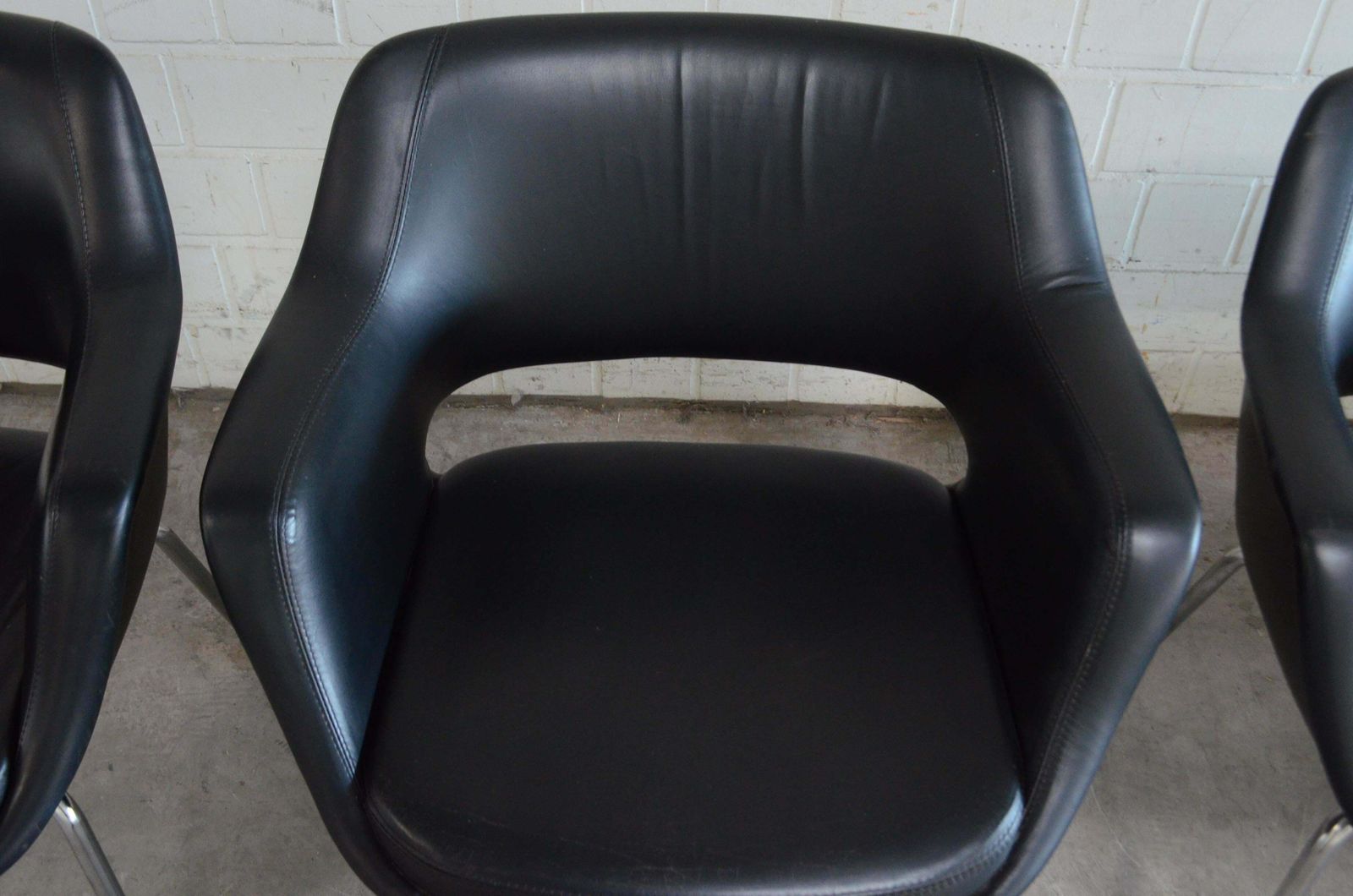 photo vinterior Olli Mannermaa Set Of 4 Leather Kilta Chair By Eugen Schmidt & Cassina Martela