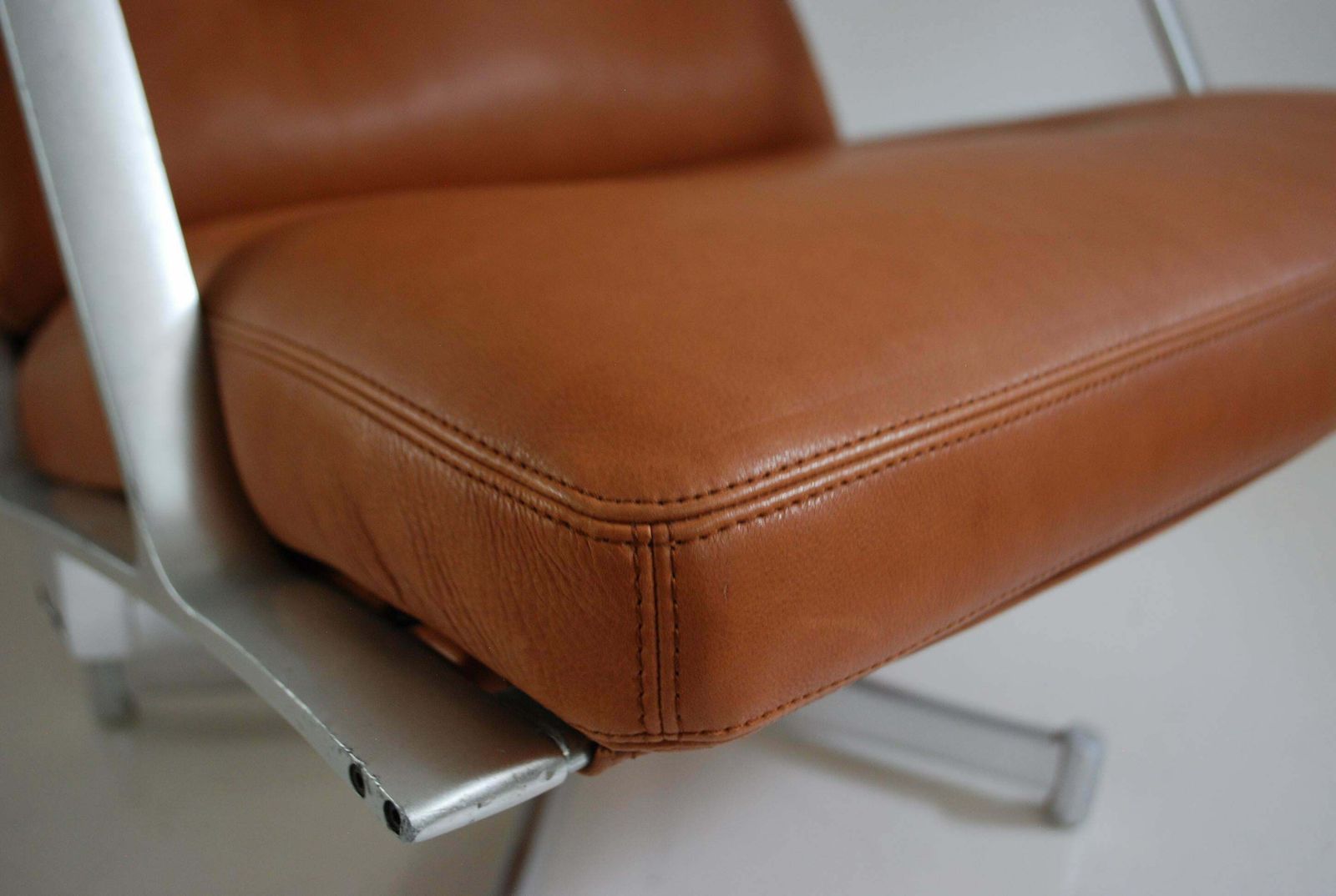 Furniture Kill International Fk 85 Lounge Chair Cognac Natural By Kastholm & Fabricius photo