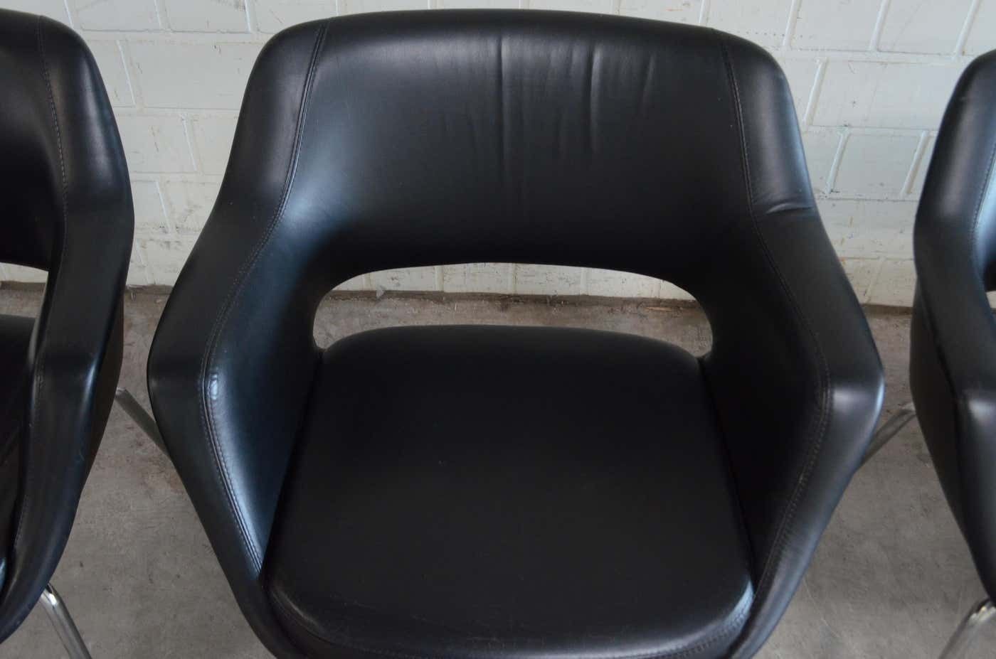 photo vinterior Olli Mannermaa Set Of 4 Leather Kilta Chair By Eugen Schmidt & Cassina Martela