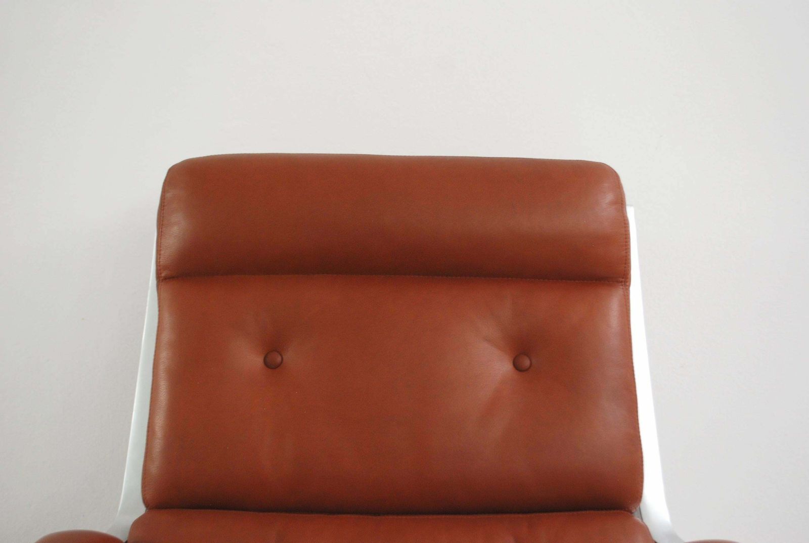 Kill International Fk 85 Lounge Chair Red Cognac By Kastholm & Fabricius photo Furniture