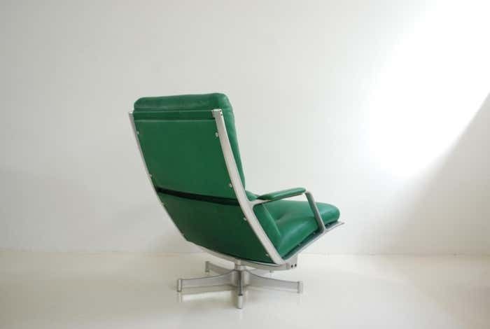 Kill International Fk 85 Lounge Chair Green By Kastholm & Fabricius Kelly Green photo vintage