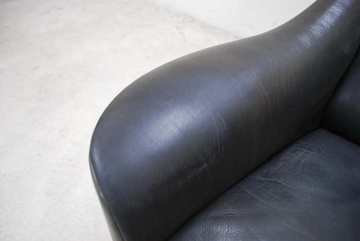 Matteo Grassi Esquire Neck Leather Armchair By Luigi Massoni & Giorgio Cazzaniga photo vintage
