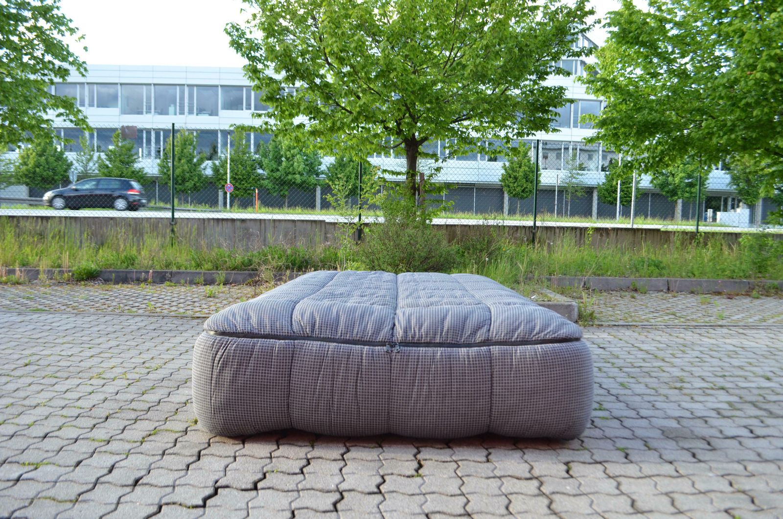 Arflex Cini Boeri Model Strips Bed Daybed photo for sale