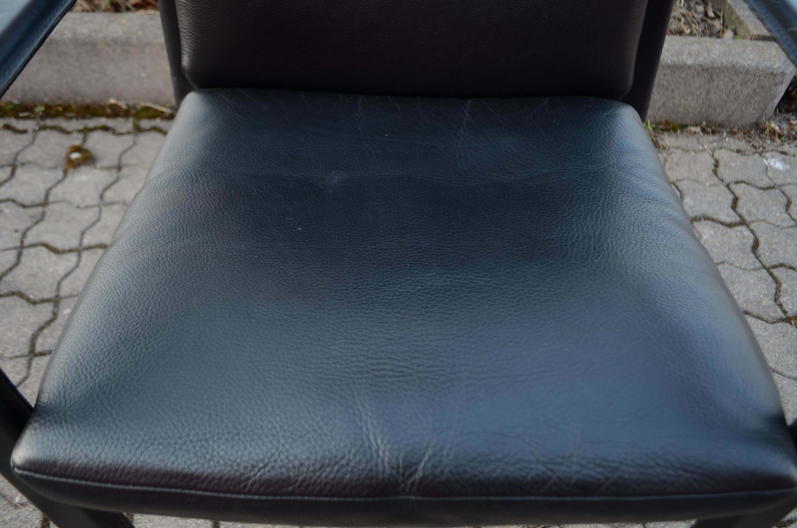 photo for sale Matteo Grassi Black Saddle Leather Chair Armchair Golfo Dei Poti