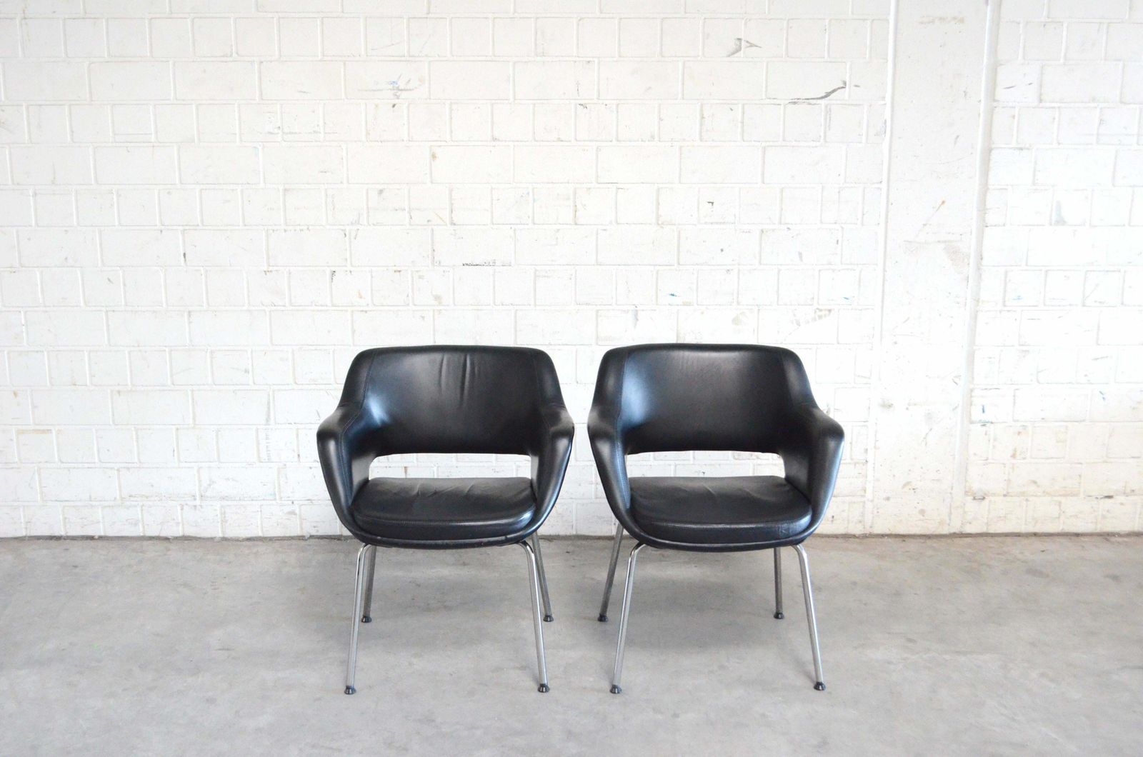 Olli Mannermaa Pair Of Leather Kilta Chair By Eugen Schmidt & Cassina Martela photo Furniture