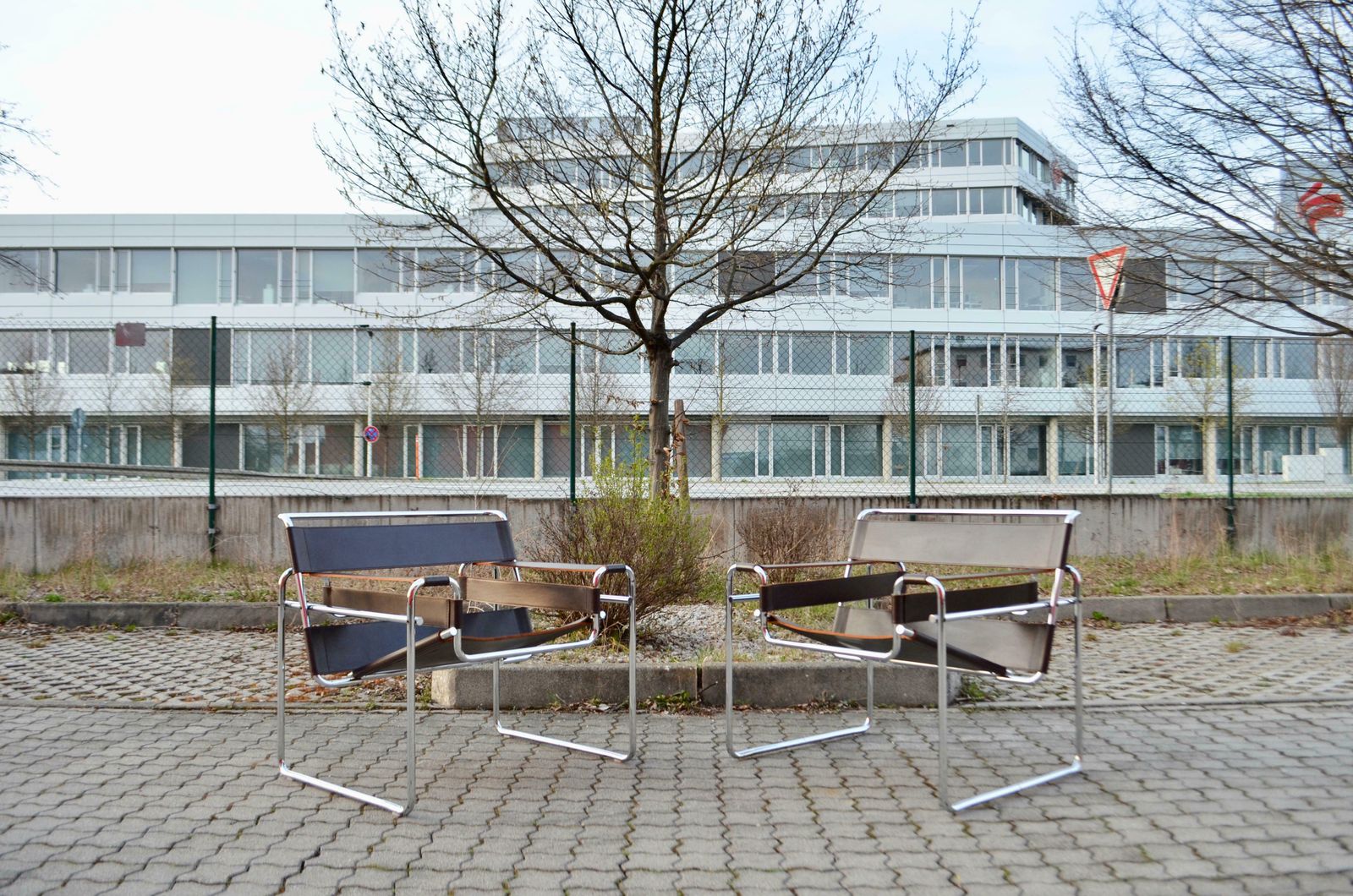 Knoll International Wassily Chair By Marcel Breuer Brown Leather Set Of 2 photo for sale