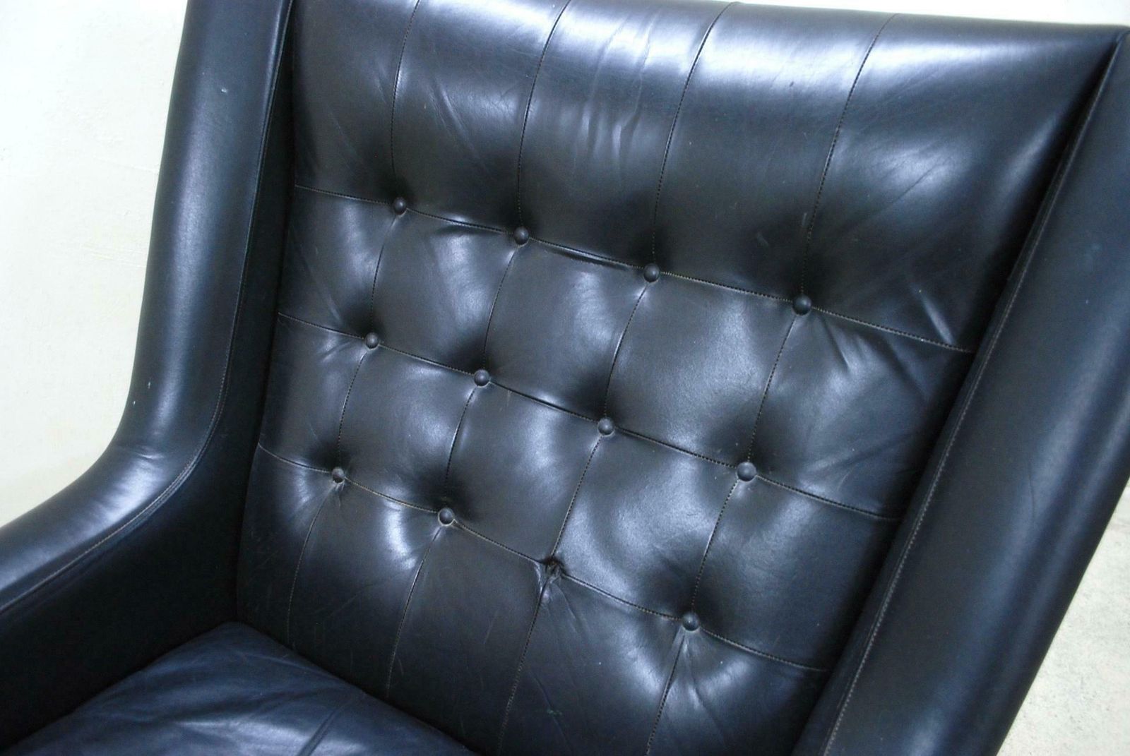 Vejen Polster Mobelfabrik Papa Bear Wingback Black Leather Lounge Chair photo buy
