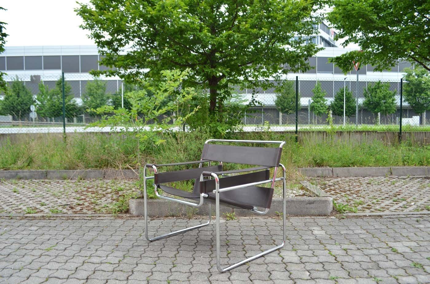 Gavina Wassily Chair B3 Design By Marcel Breuer Dark Brown Saddle Leather photo buy