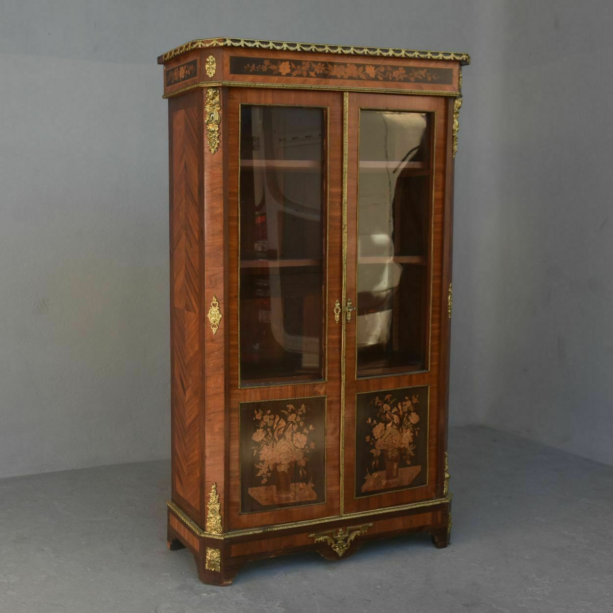 Napoleon III Bookcase In Rosewood, 19th Century photo furniture