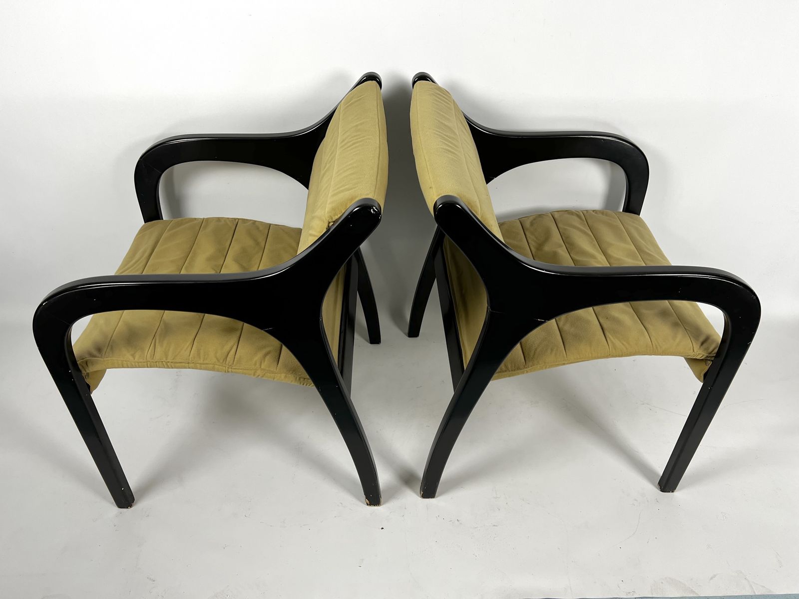 Mid Century Pair Of Vivalda Lounge Chairs By Claudio Salocchi For Sormani. 1960s photo vinterior