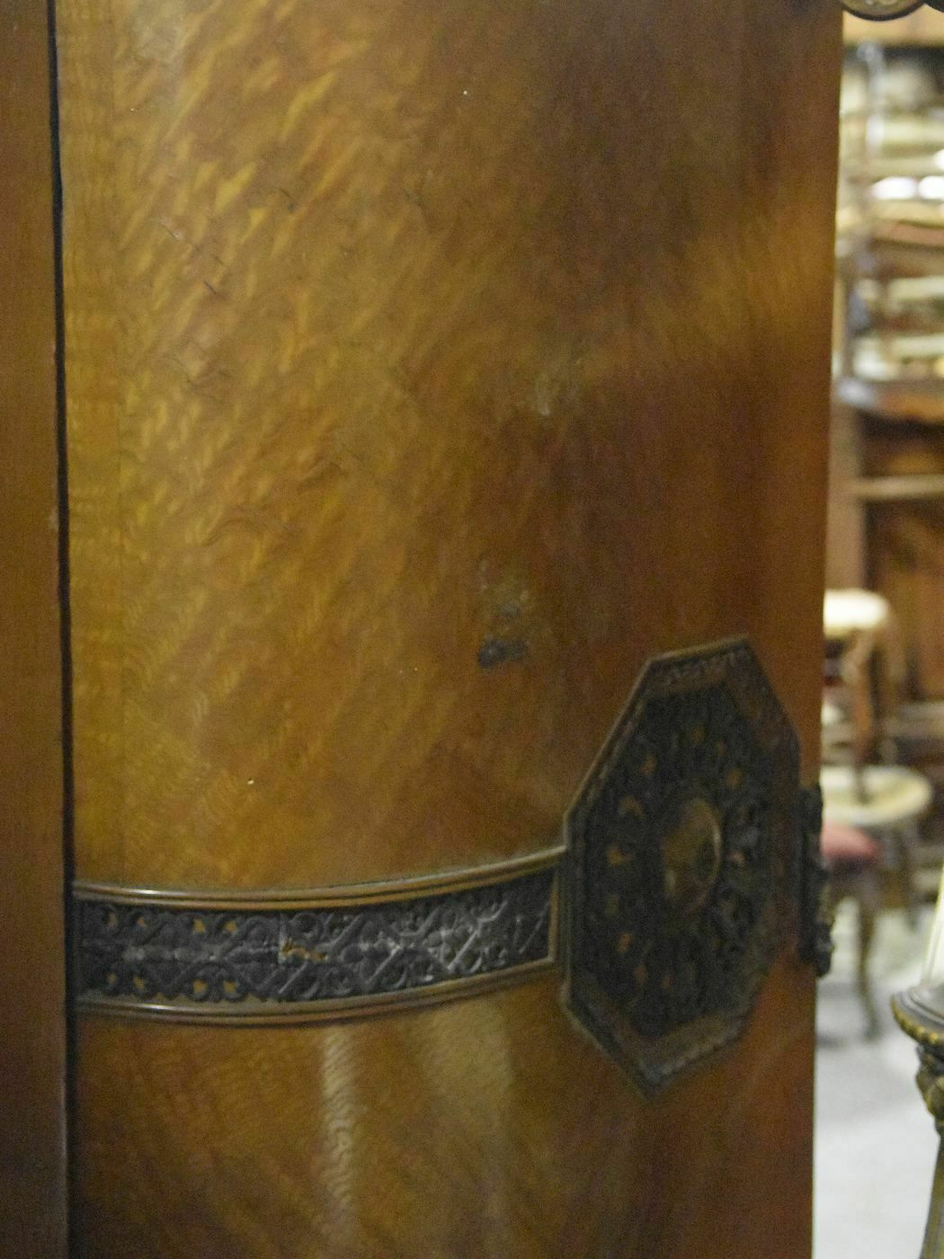 photo vinterior Mirror Cabinet 1900 Art Nouveau Mahogany And Maple Burr