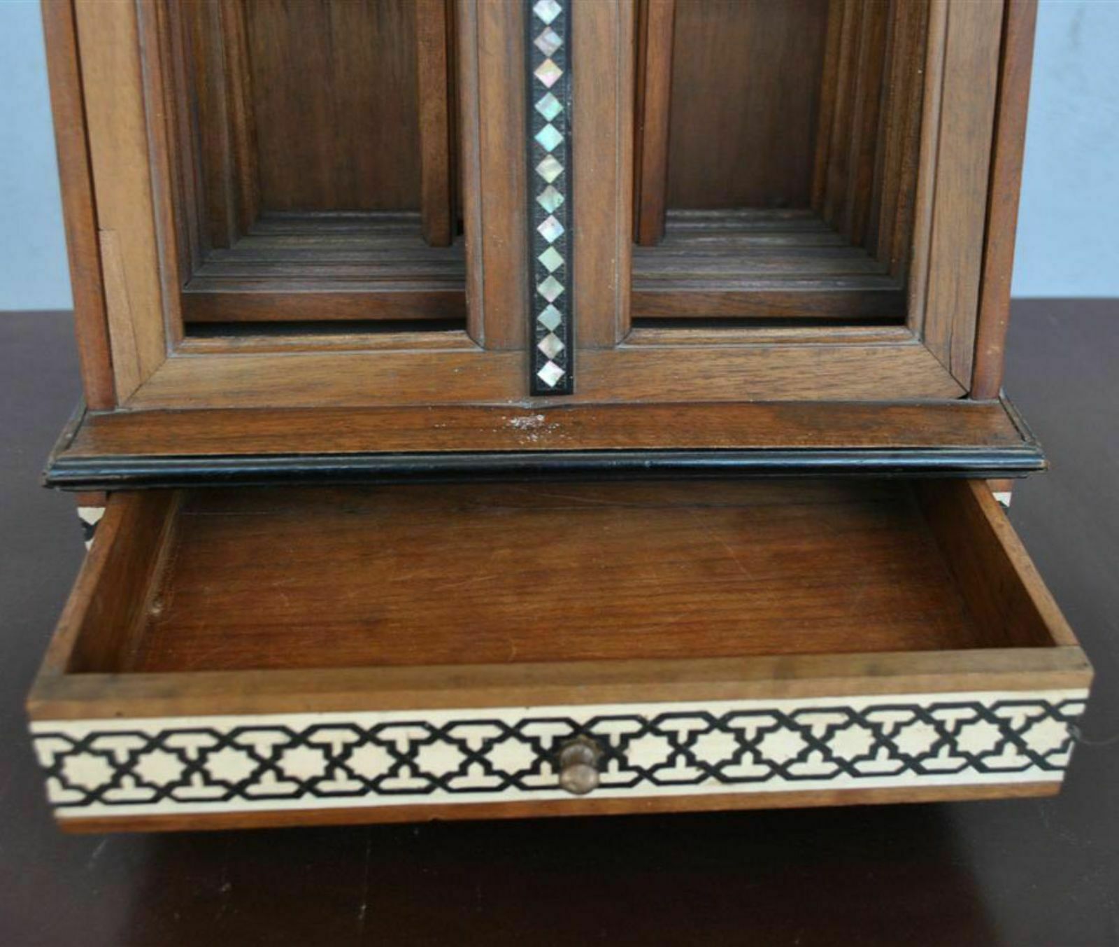 Multiple Photo Frames In Wood And Inlays, Early 20th Century, Oriental Style photo buy