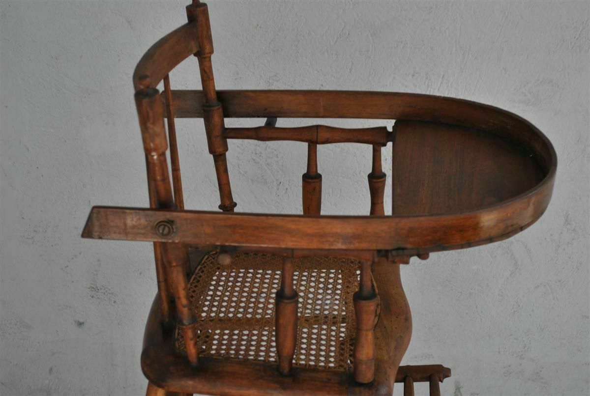 270.0 Baby High Chair With 1900 Period System photo