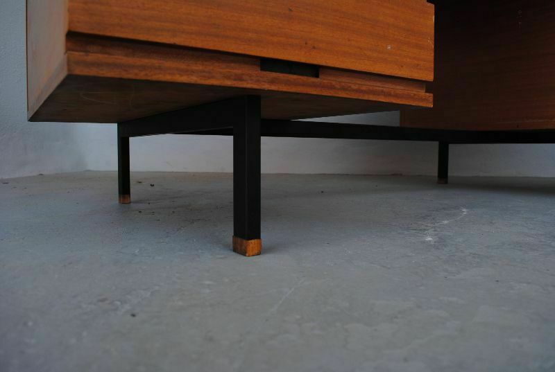 3780.0 Scandinavian Presidential Desk In Teak 1960s photo