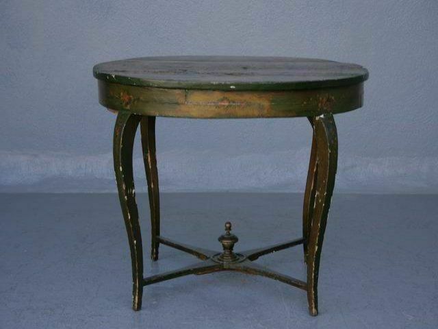 Early 19th Century Pedestal Table Decorated In Martin Varnish photo for sale