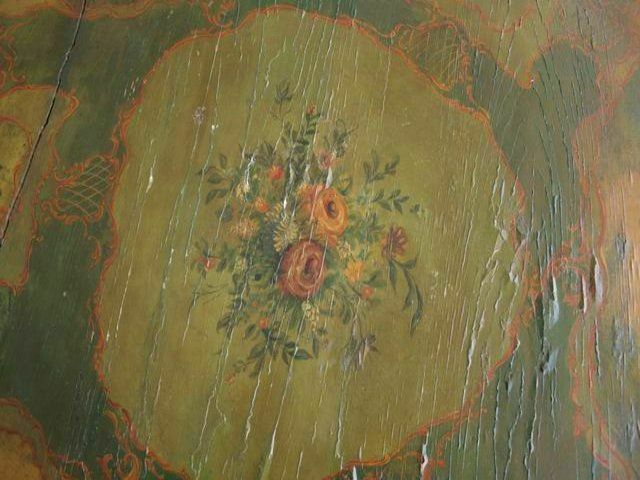 photo buy Early 19th Century Pedestal Table Decorated In Martin Varnish