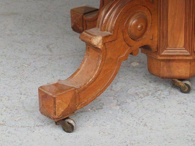 Pedestal Table Or Large Oval Table Restoration In Blond Walnut 19th Century photo vinterior