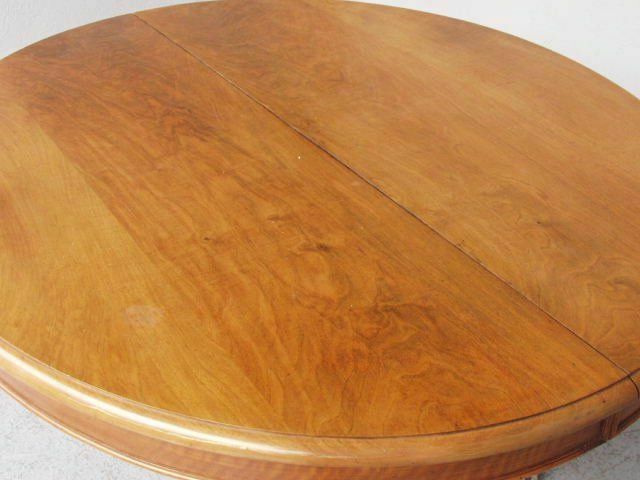 photo furniture Pedestal Table Or Large Oval Table Restoration In Blond Walnut 19th Century