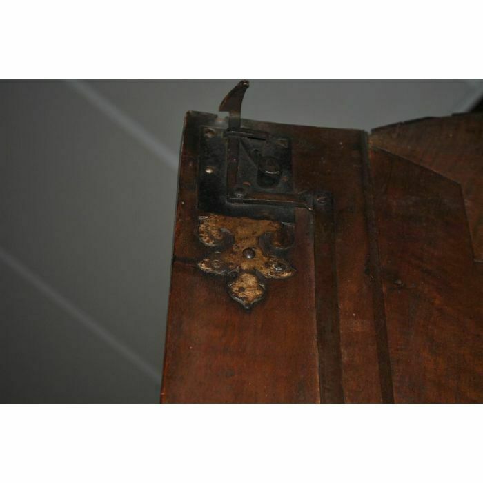 photo vintage 18th Century Castle Wardrobe Walnut