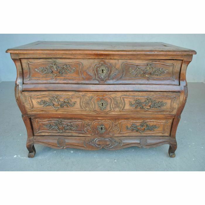 18th Century Walnut Tomb Chest Of Drawers photo Furniture