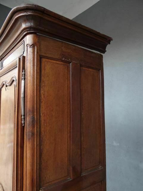 photo buy 18th Century Walnut Cabinet, 1700s