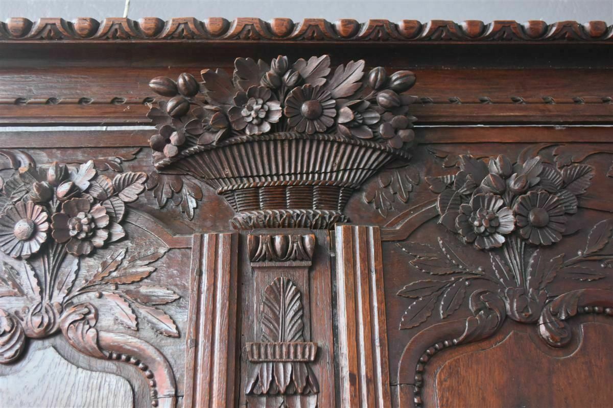 photo furniture 18th Century Oak Wedding Wardrobe