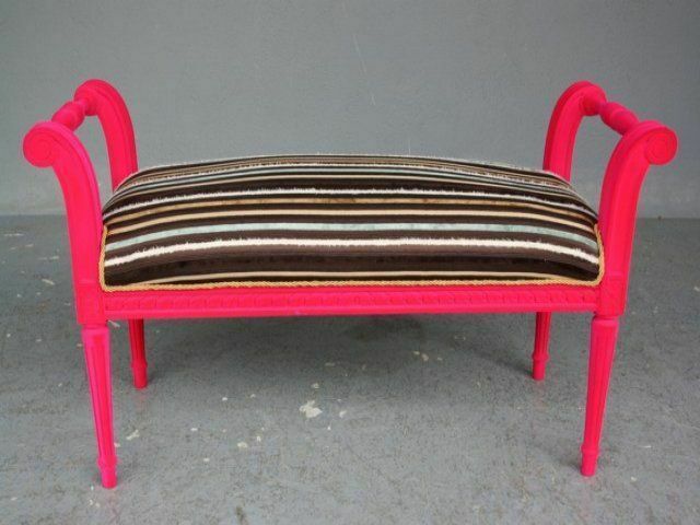St Louis XV Flocked Decorative Fuschia Bench photo Furniture