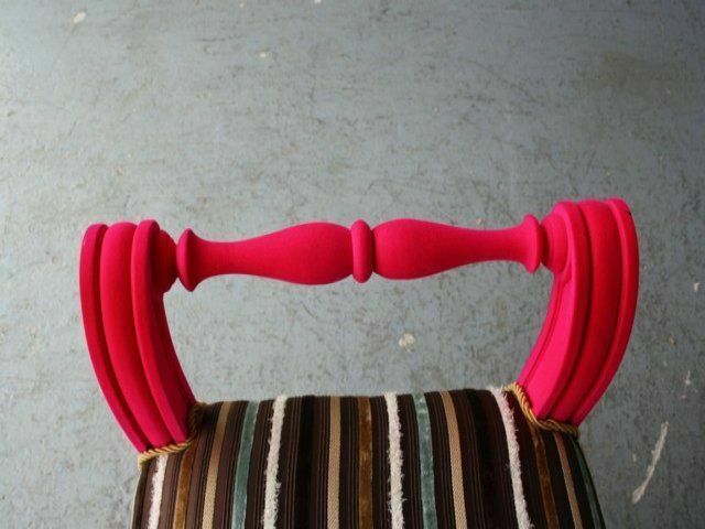 St Louis XV Flocked Decorative Fuschia Bench photo vintage