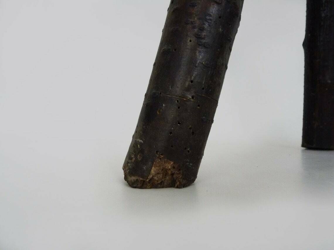 Tabouret à traire tripode en chêne, art paysan ariégeois, France (XIXe siècle) photo 183.0