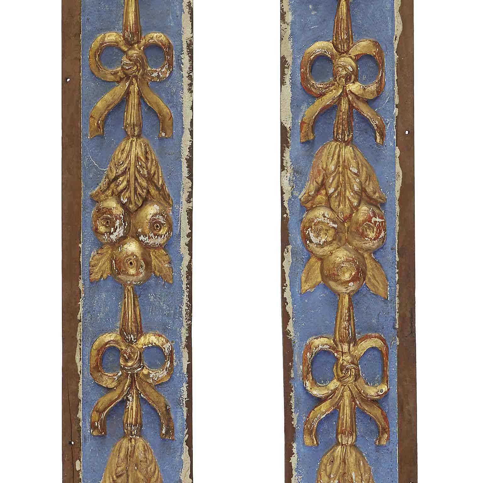 Pair Of Friezes 1700 In Carved Wood Lacquered In Blue And Fine Gold photo for sale