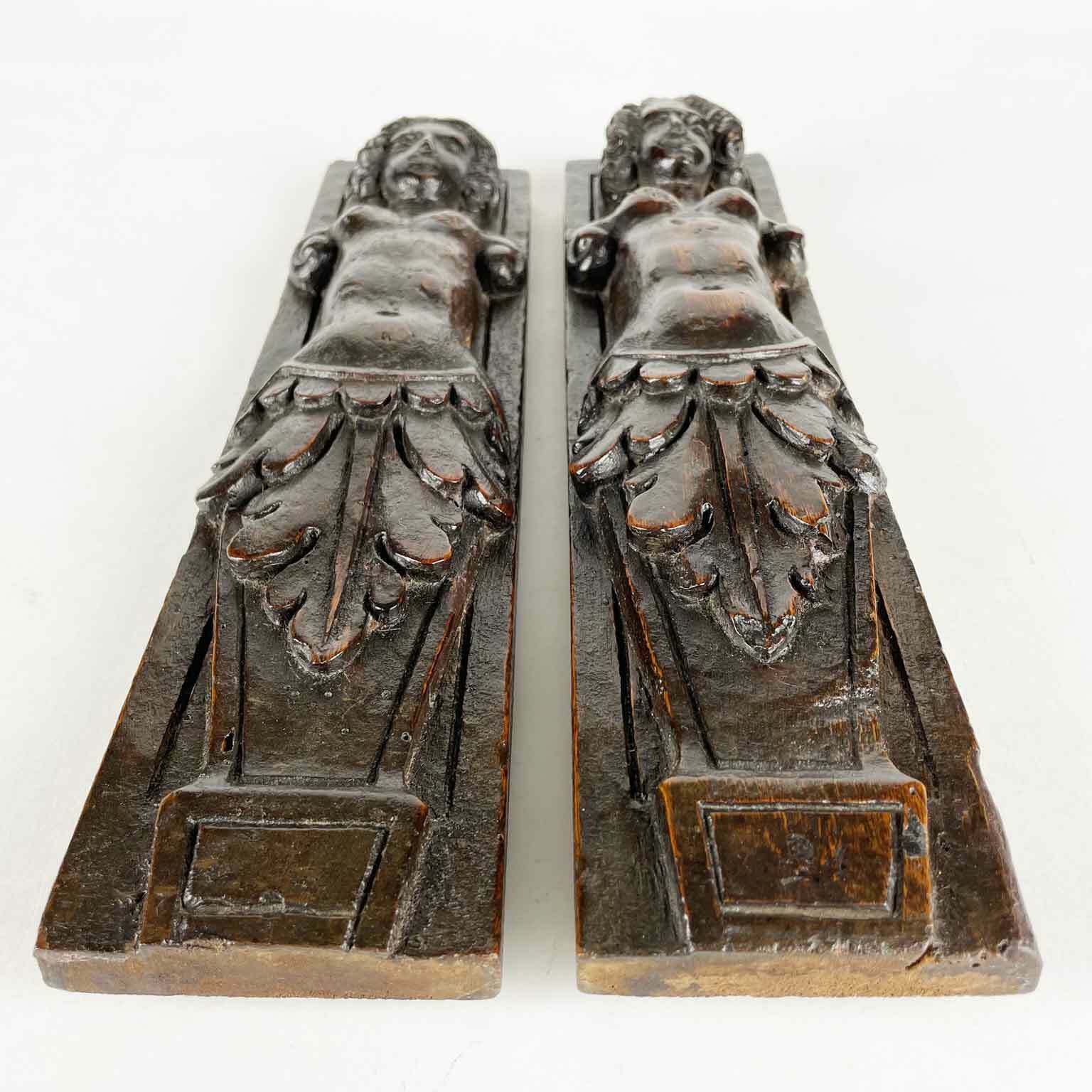 Pair Of Caryatids With Dark Patina 1600 photo Art