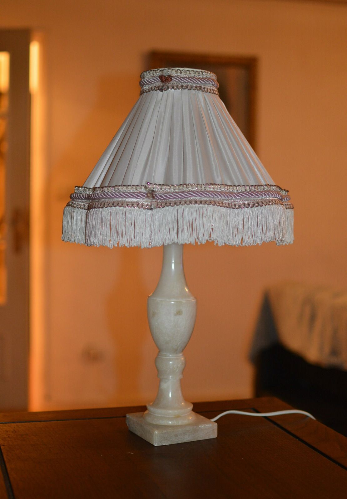 Vintage Marble Table Lamp 1950 Midcentury Lamp. Lamp Moderniste photo Lighting