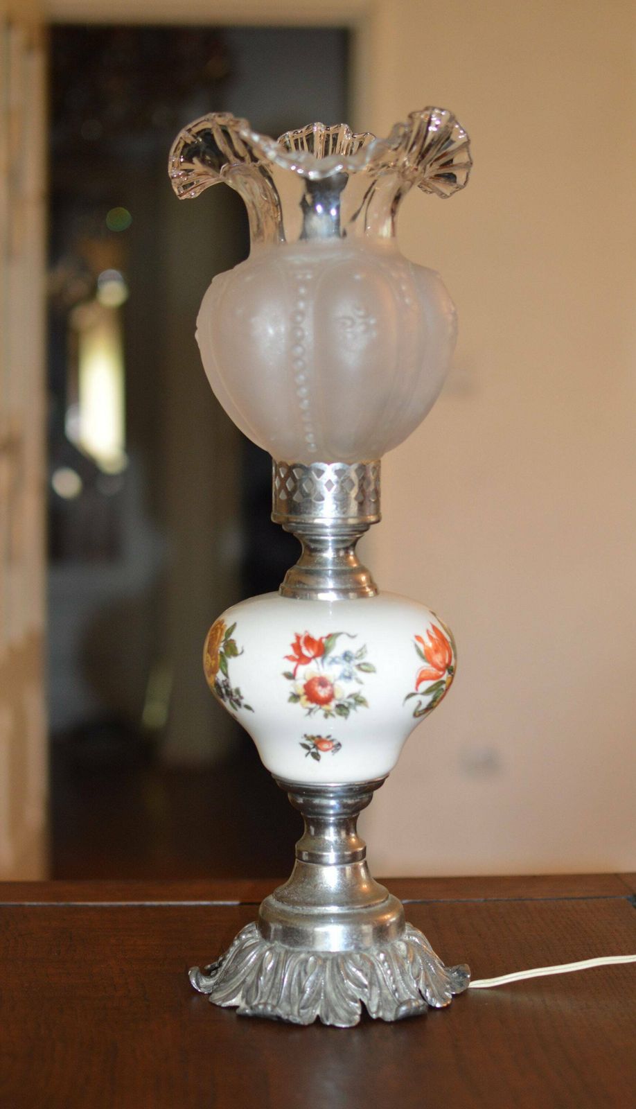 Vintage Table Lamp 1950 Midcentury Lamp. Stilnovo Lamp Moderniste photo for sale