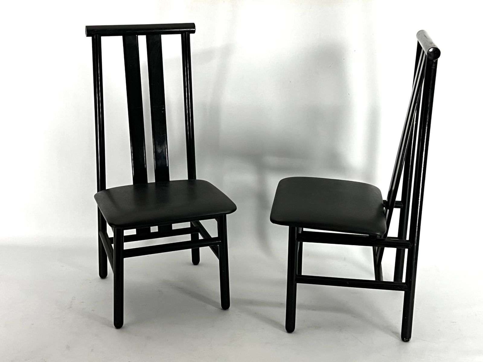 Mid Century Set Of Four Zea Dining Chairs By Annig Sarian For T70. Italy 1980s photo vinterior