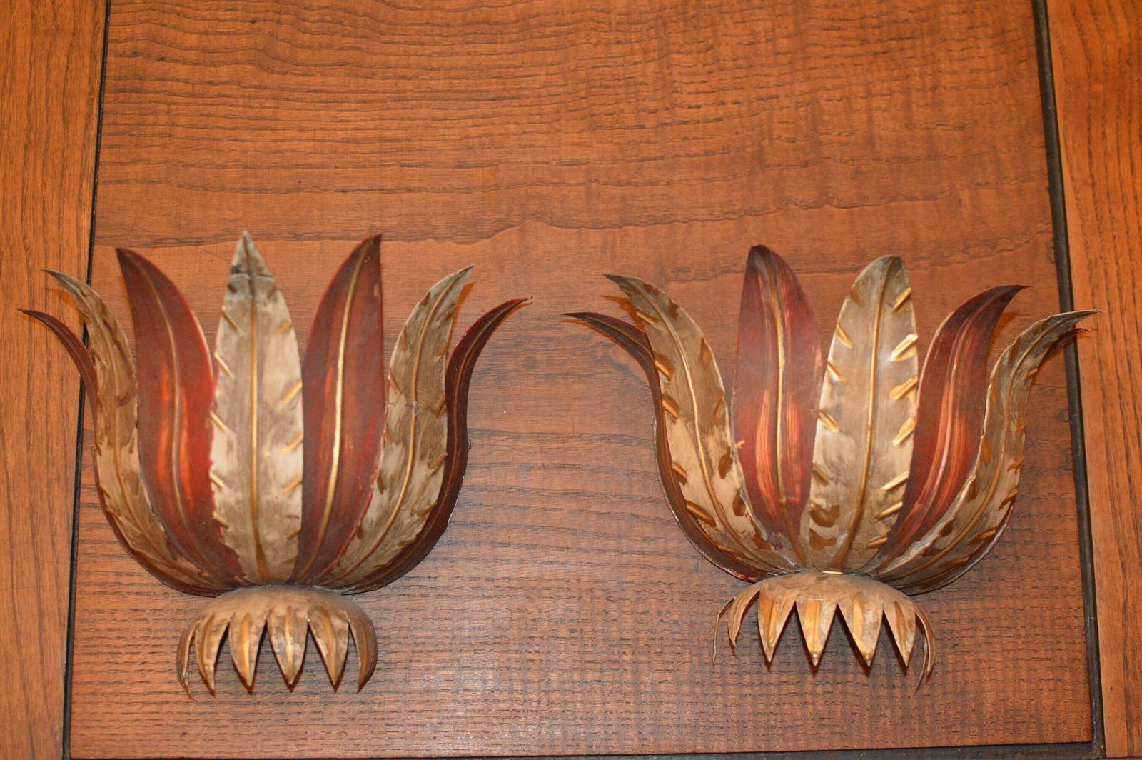 Pair Of Vintage French Lampshade, Wall Light Fixture, Leaves 1940. Rare photo Lighting