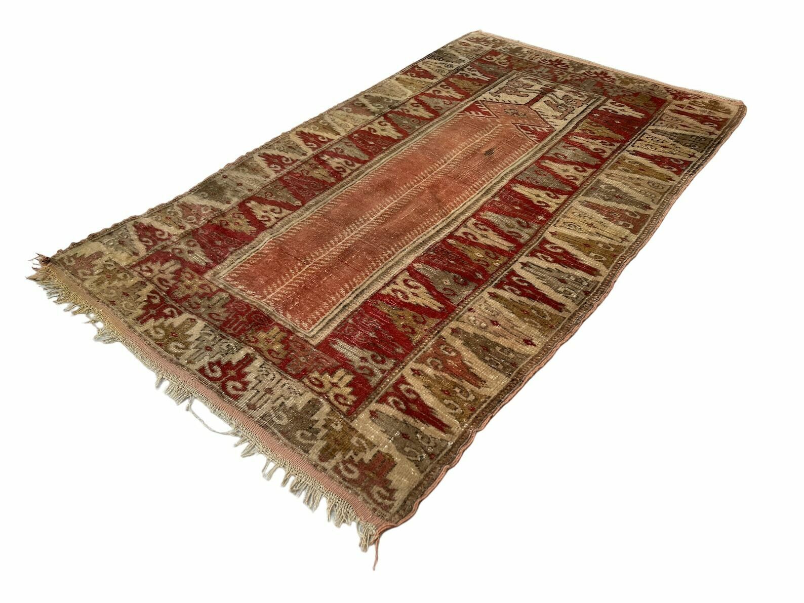 Vintage Turks Milas Tapijt, Jaren 1970 photo furniture