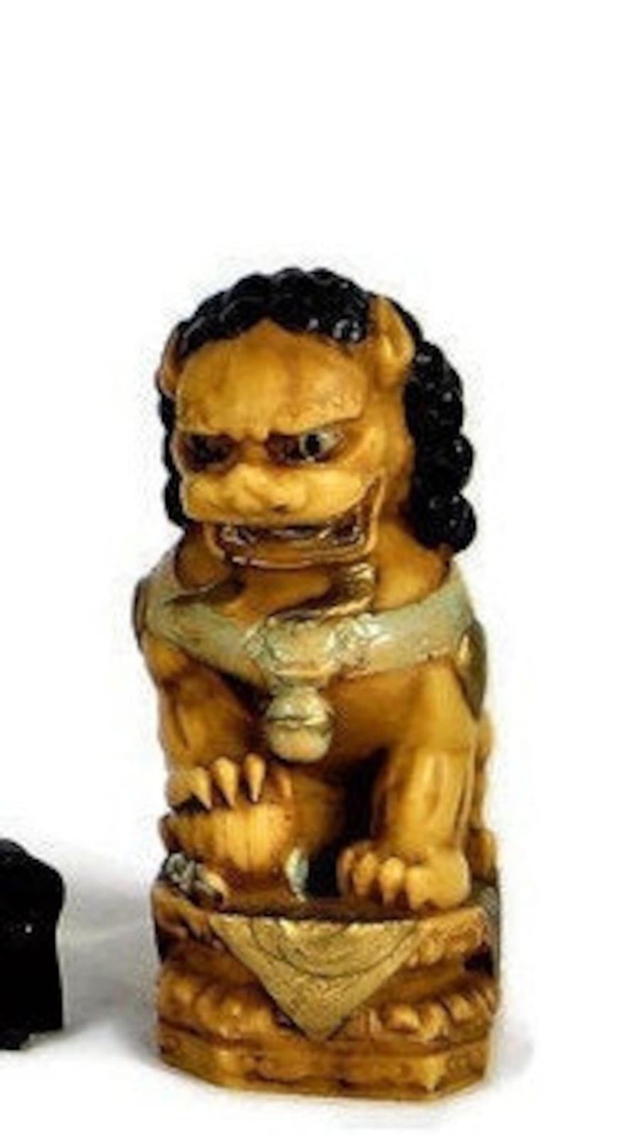 Oriental Figurines Of A Royal Family With The Two Guardian Lions, Initials Signed Ag Based photo 162.0