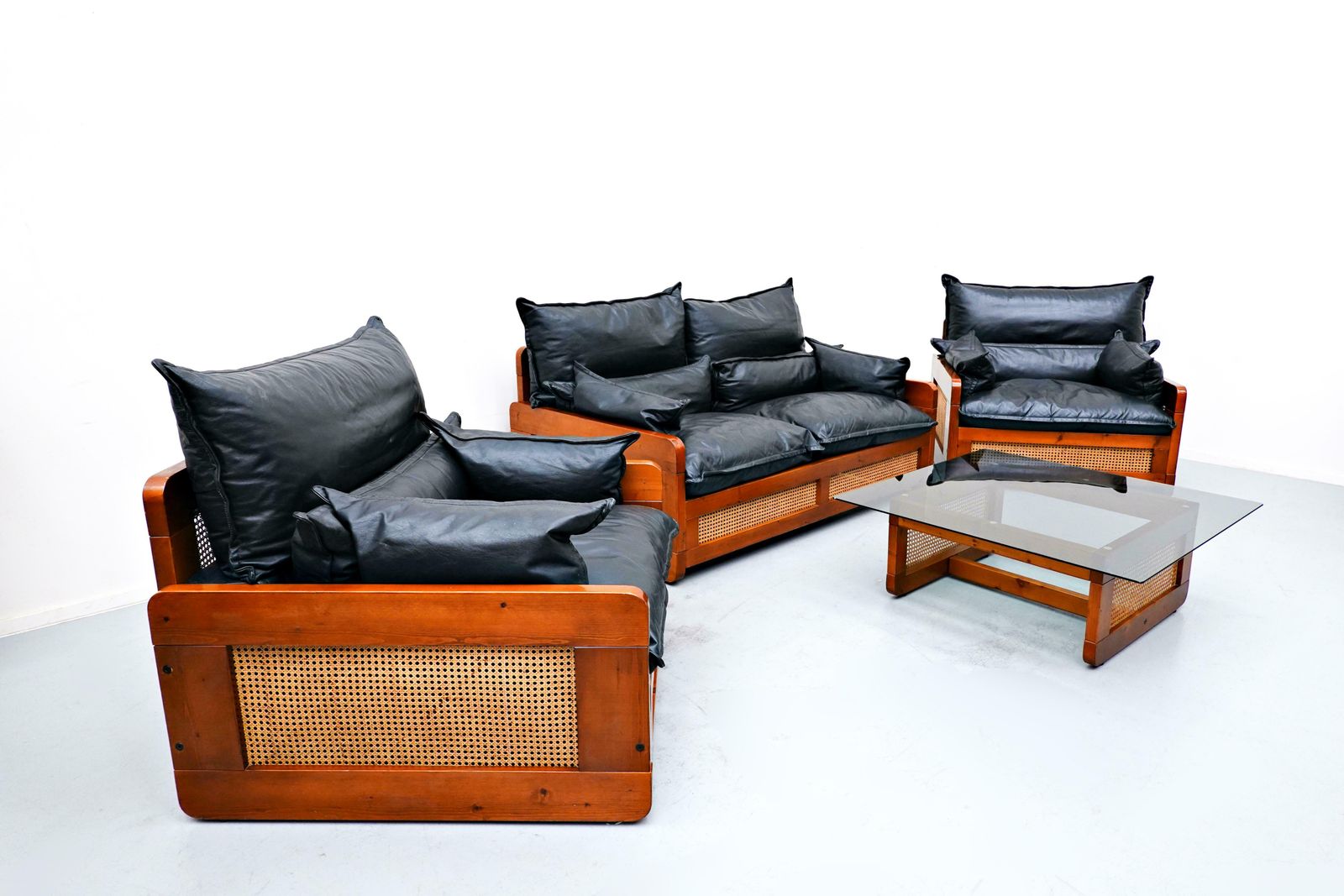 Italian Mid Century Modern Black Leather Lounge Set, 1970s photo for sale