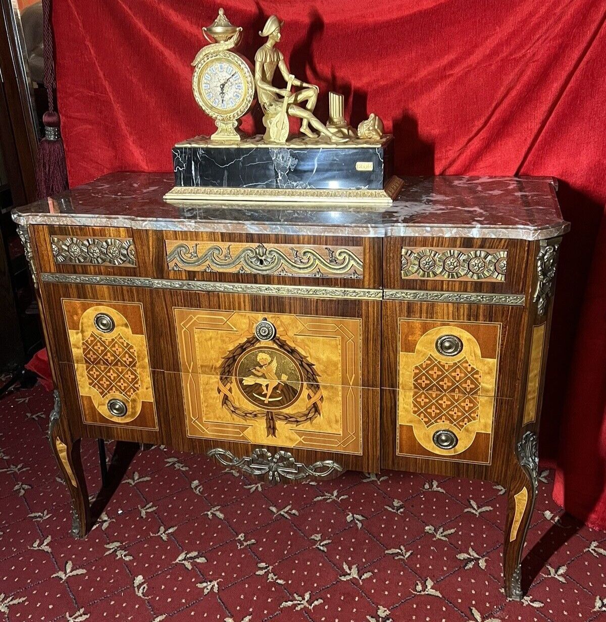 photo furniture French Régency Ormolu/Marquetry Inlaid Breakfront Marble Top Commode