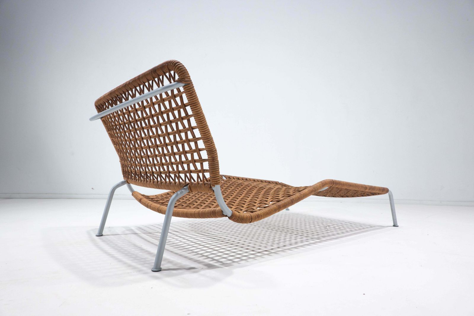 photo furniture Frog Lounge Chair By Piero Lissoni For Living Divani, 1990