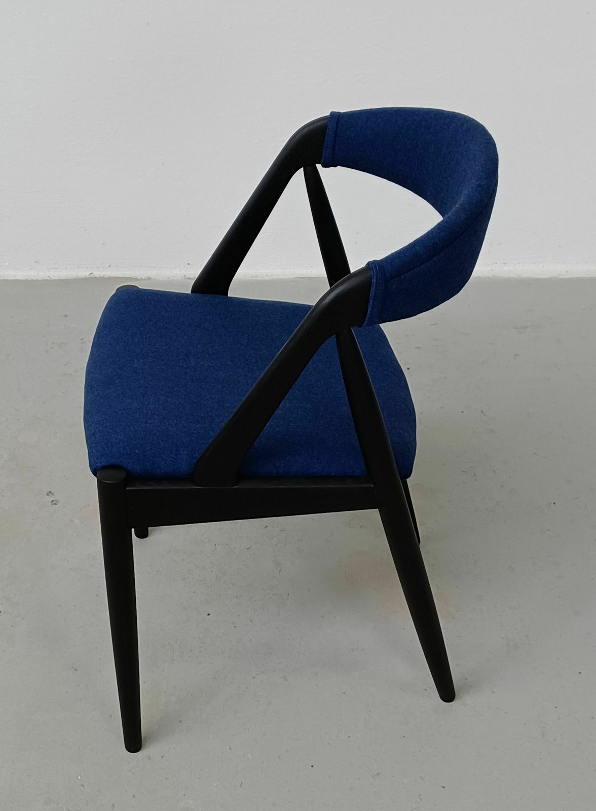 Set Of Eight Fully Restored Kai Kristiansen Dining Chairs In Ebonized Oak And Blue Fabric photo vinterior