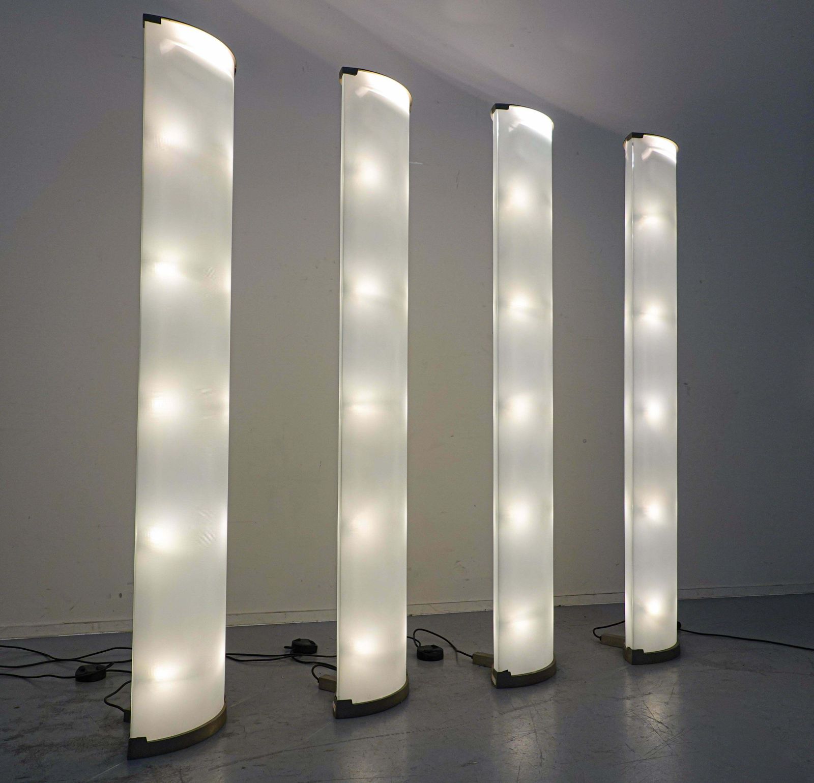 Mid Century Italian "Pirellone" Floor Lamp By Gio Ponti For Fontana Arte, 1967 photo Lighting