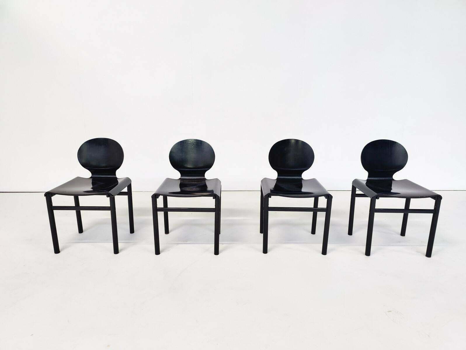 photo furniture Mid Century Modern Rare Set Of 4 Chairs By Afra And Tobia Scarpa, Molteni, 1960s