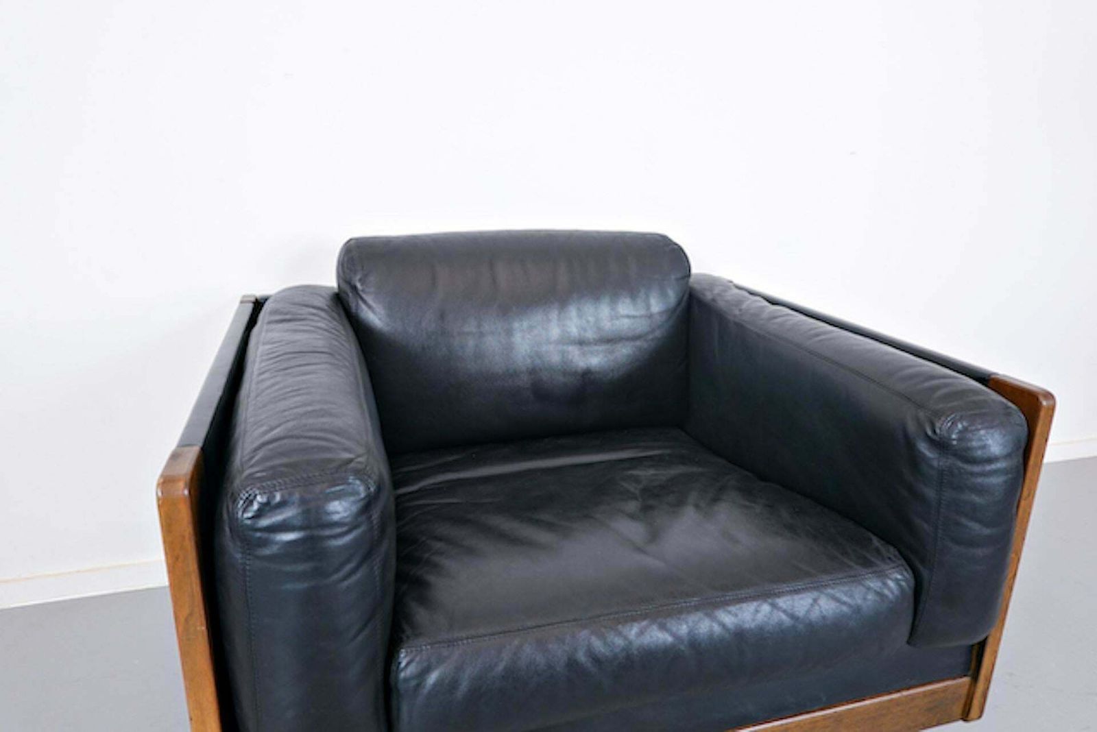Armchair Model "920" By Afra & Tobia Scarpa For Cassina, Black Leather, 1960s photo buy