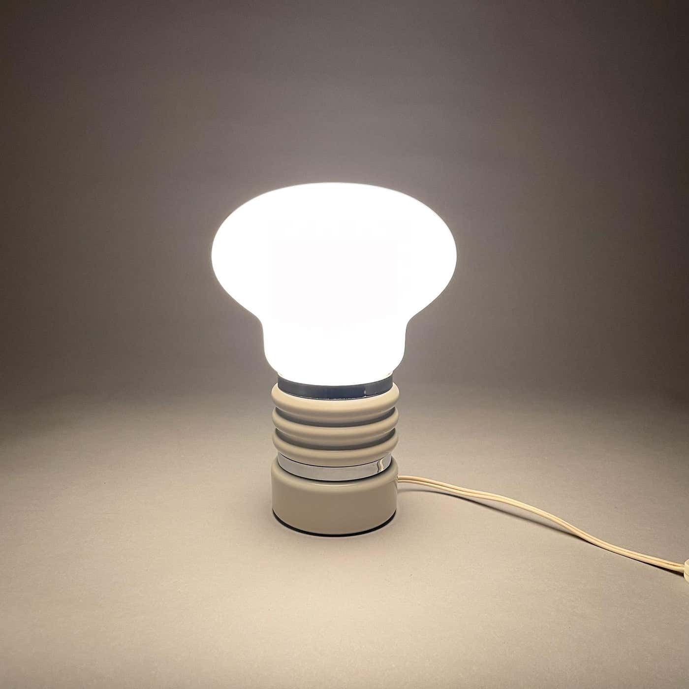 Mid Century Metal & Milk Glass Table Lamp, Italy photo vintage