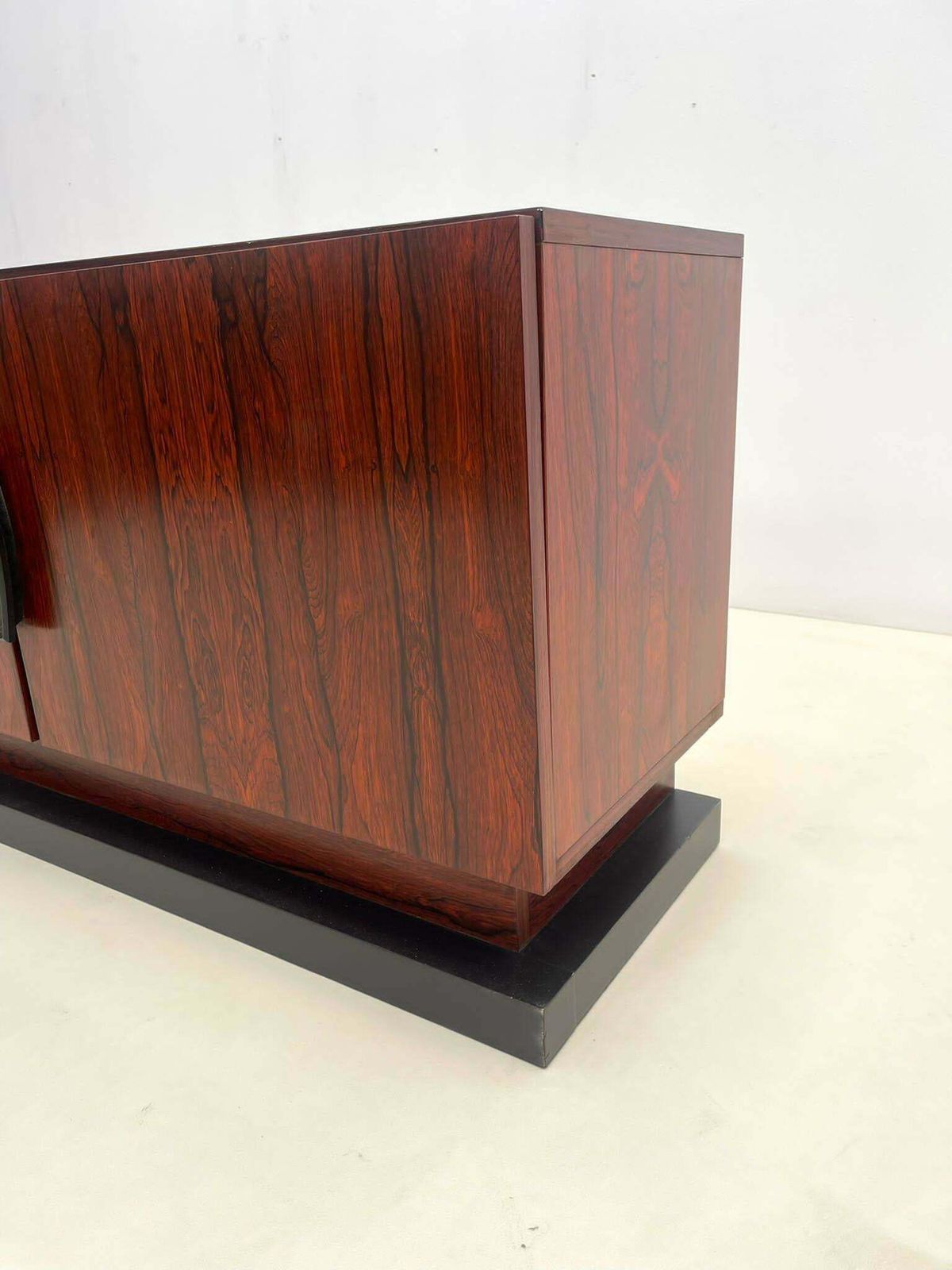 photo vinterior Mid Century Wooden Chest Of Drawers, Italy 1960s