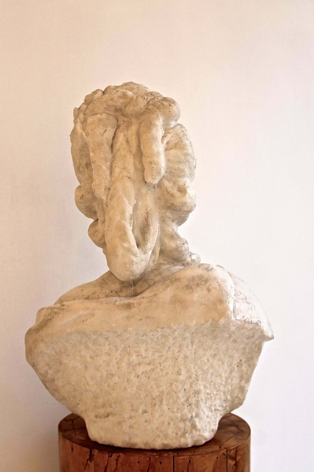 18th Century White Marble Bust Of Queen Marie Antoinette photo for sale