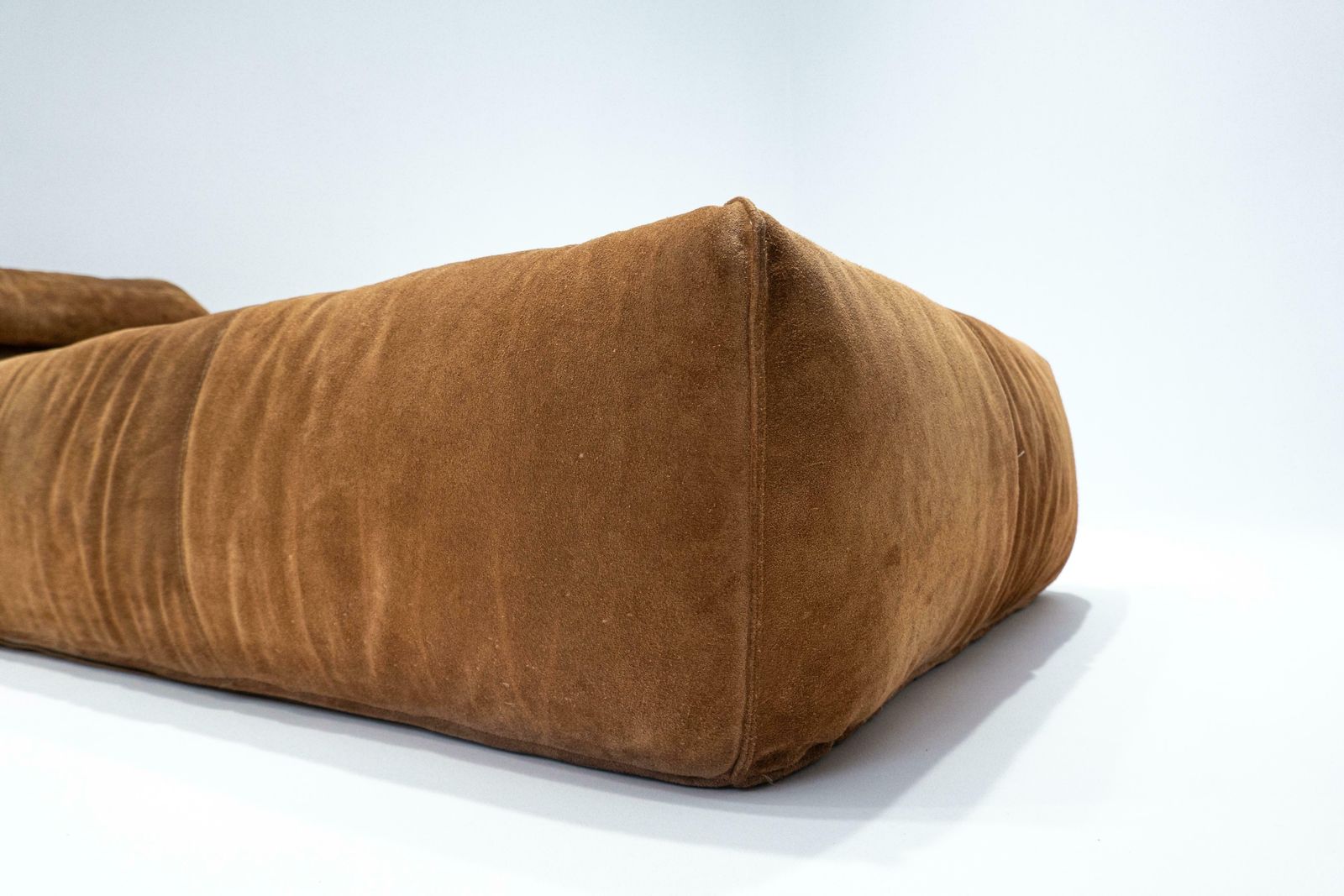 Mid Century Modern Bambole Daybed By Mario Bellini, Suede, C&B Italia, 1970s photo vinterior